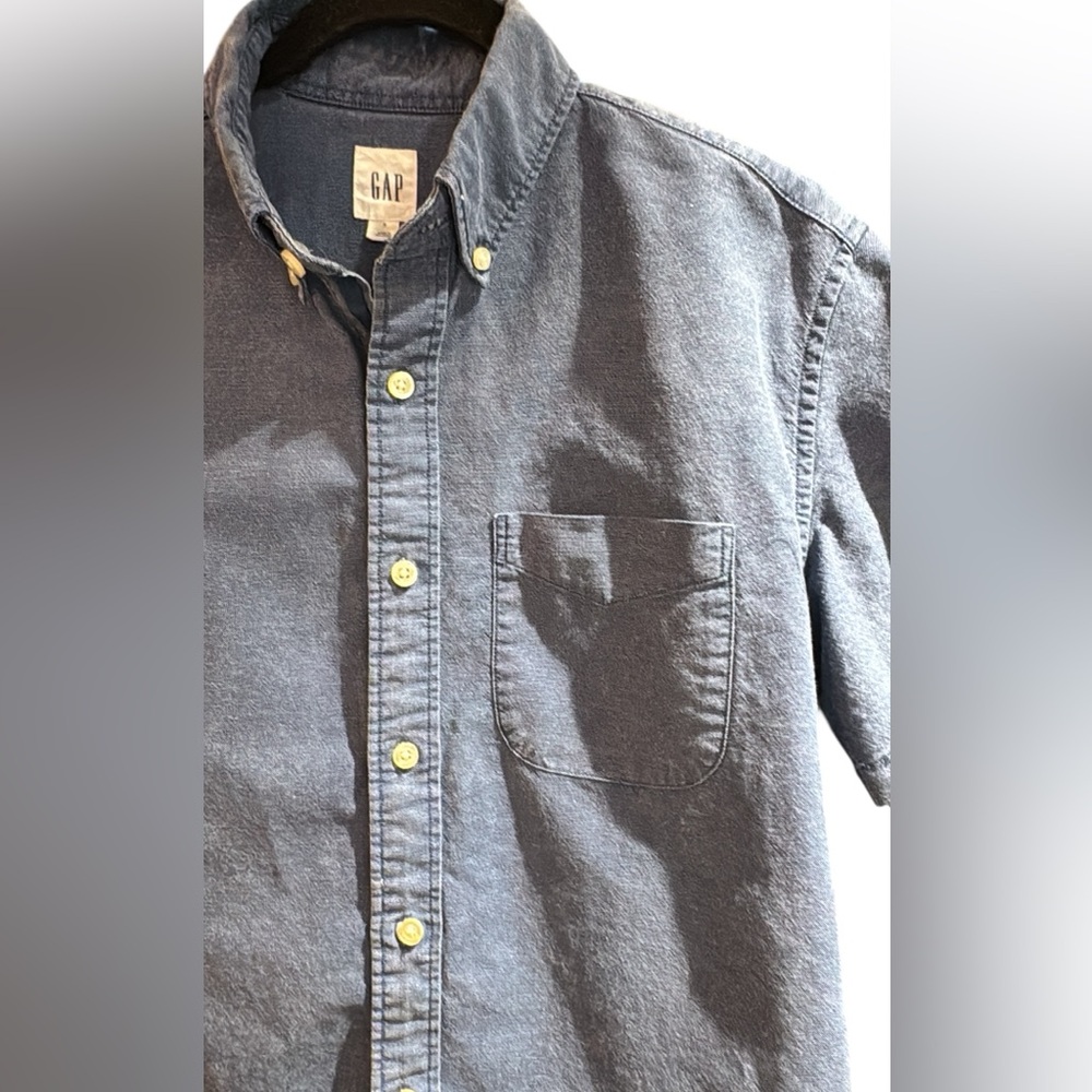 GAP Blue Casual Short Sleeve Button Down Shirt with Tailored Fit, Men's S - Picture 5 of 8